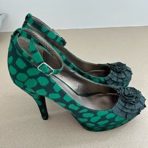 ‘Fergilicious’ by Fernie Dress Shoe Size 7M